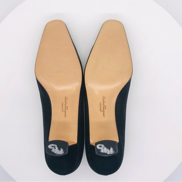 Salvatore Ferragamo Textured Pumps 6.5 EUC - Picture 9 of 10